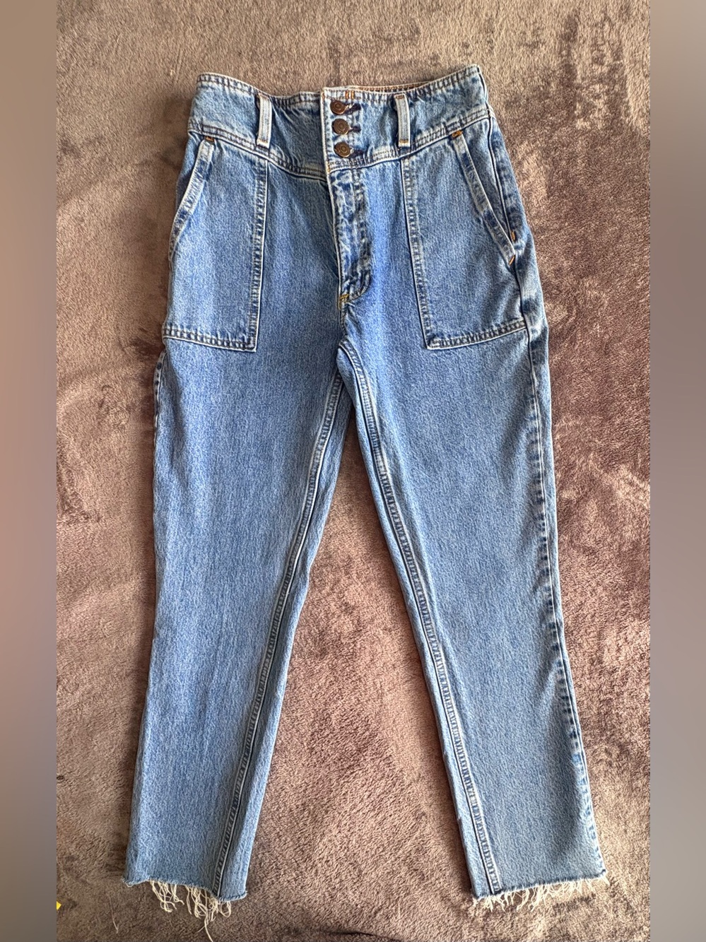 Abercrombie & Fitch A&F Mom Jeans 25R 0R Light Wash Raw Hem